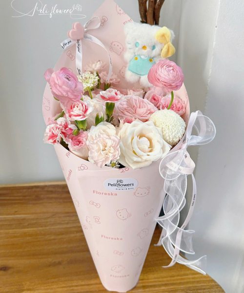 BO174 Bó Hoa Ốc Quế Hello Kitty ( kèm thú bông)