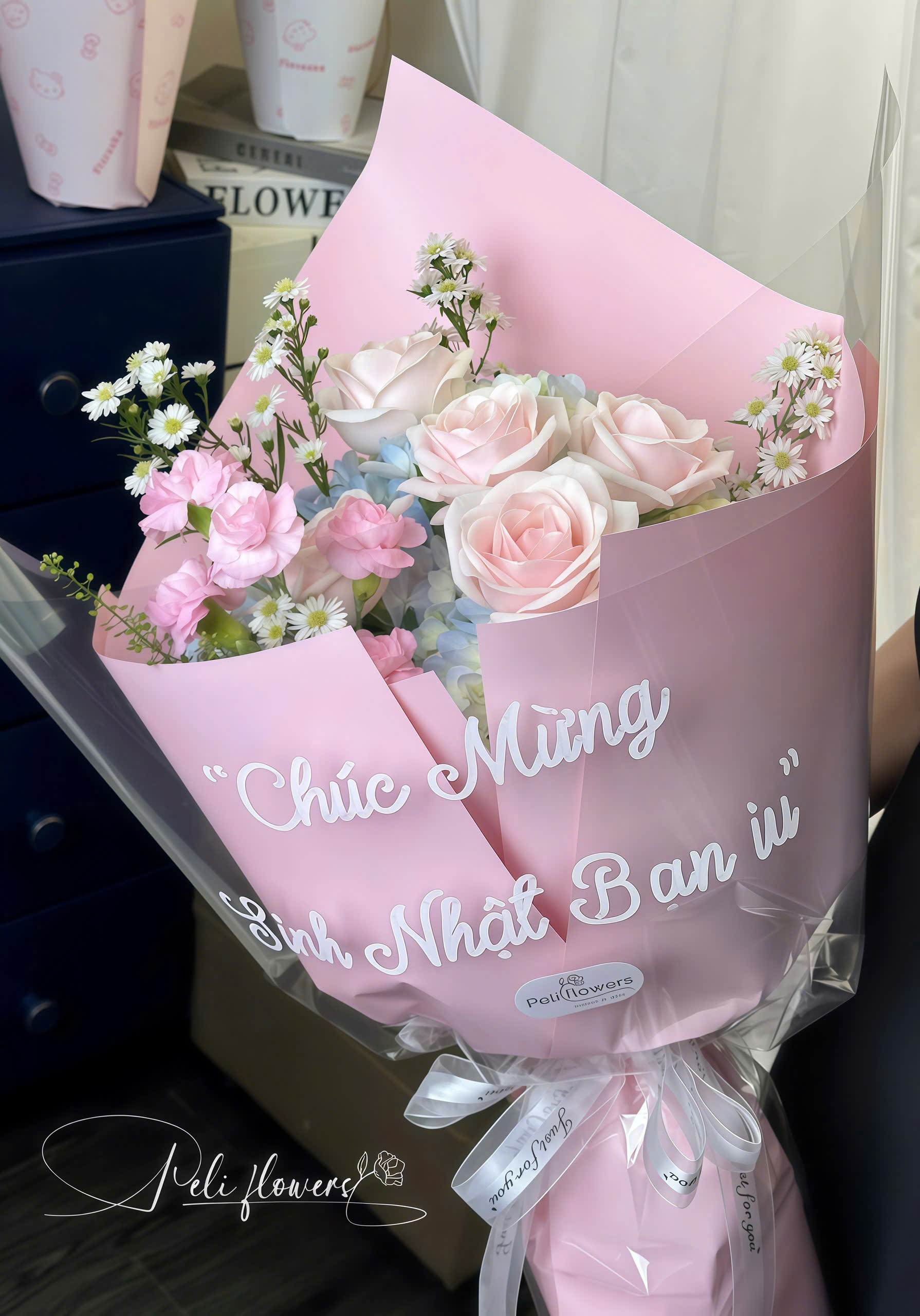 Bó hoa Cẩm Tú Cầu mix Hoa Hồng,Cẩm Chướng BO063
