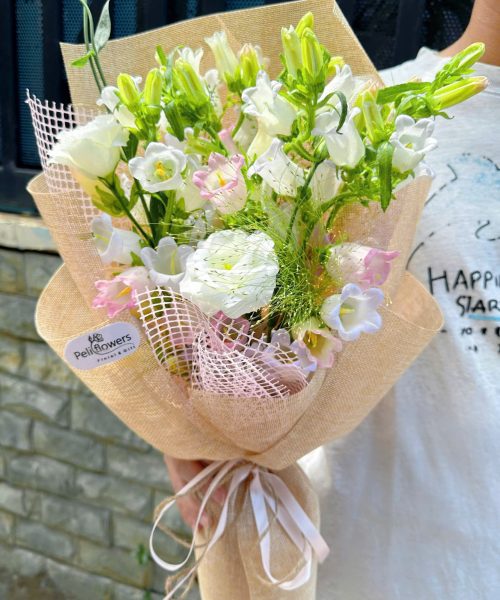 BO223 Bó hoa Chuông mix Cát Tường